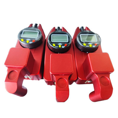 Precieze rode wegmarkering Dikte meting 0,02 mm nauwkeurigheid